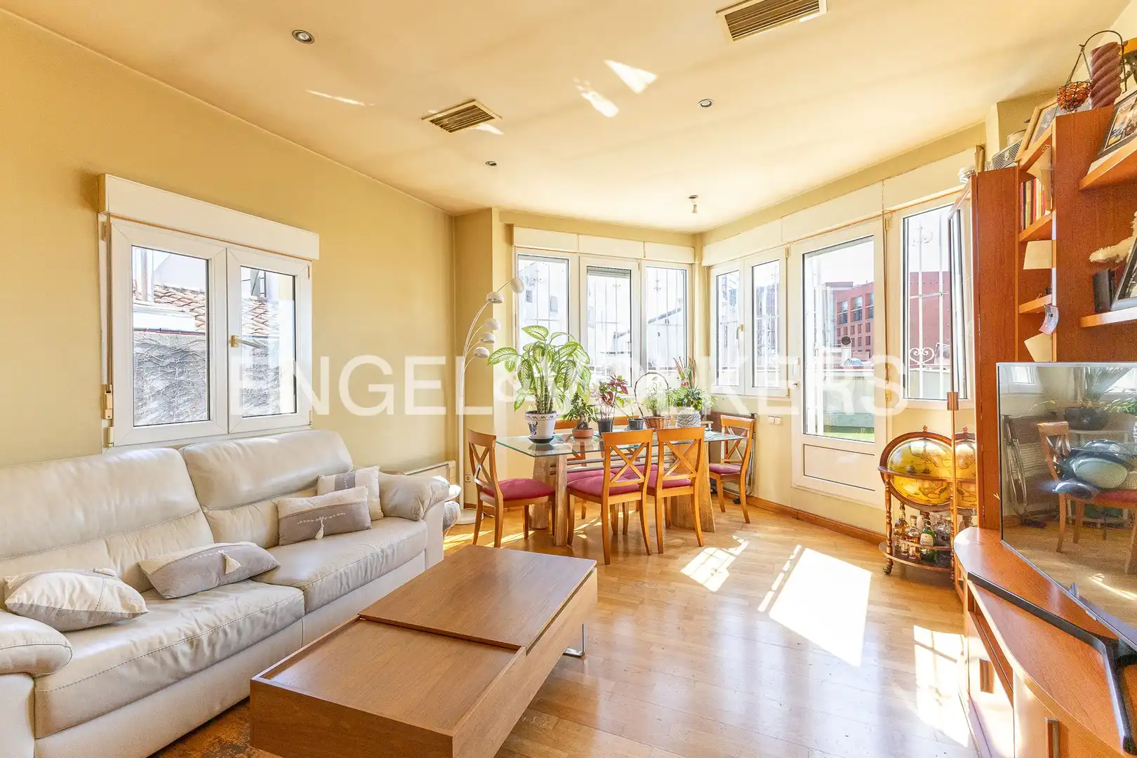 Living room of Attic for sale in Madrid  with Air Conditioner, Heating and Terrace