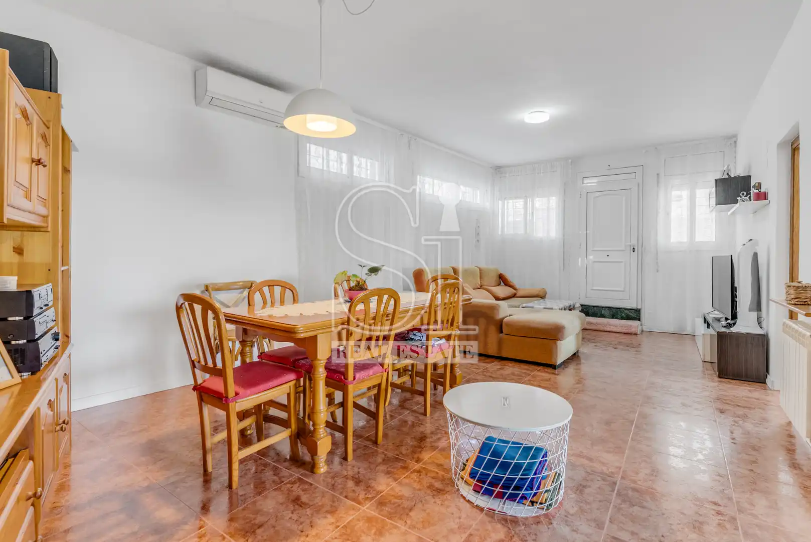 Dining room of Houses for sale in Montcada i Reixac  with Air Conditioner, Heating and Private garden