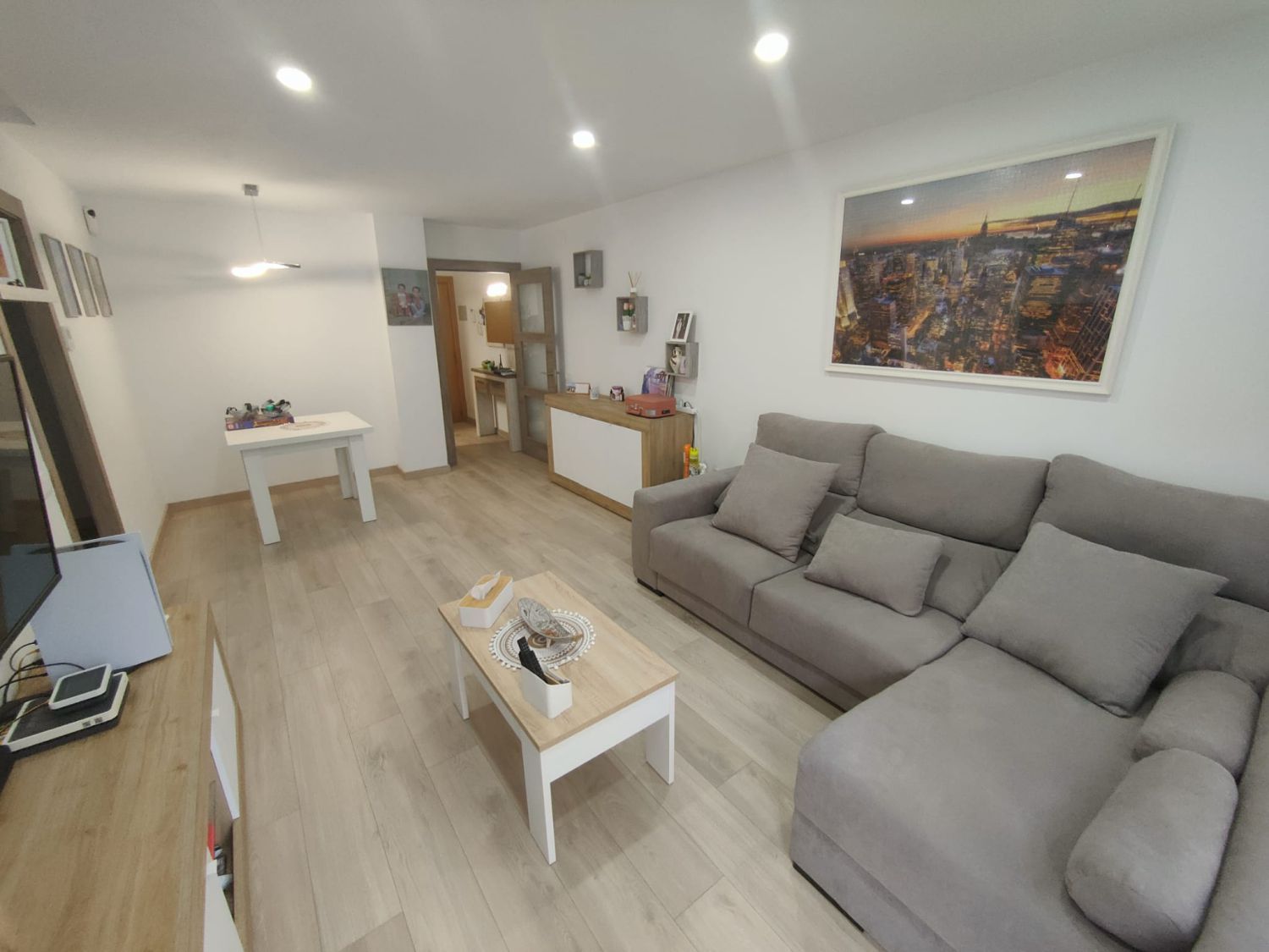 Living room of Flat for sale in Esparreguera  with Air Conditioner, Heating and Parquet flooring