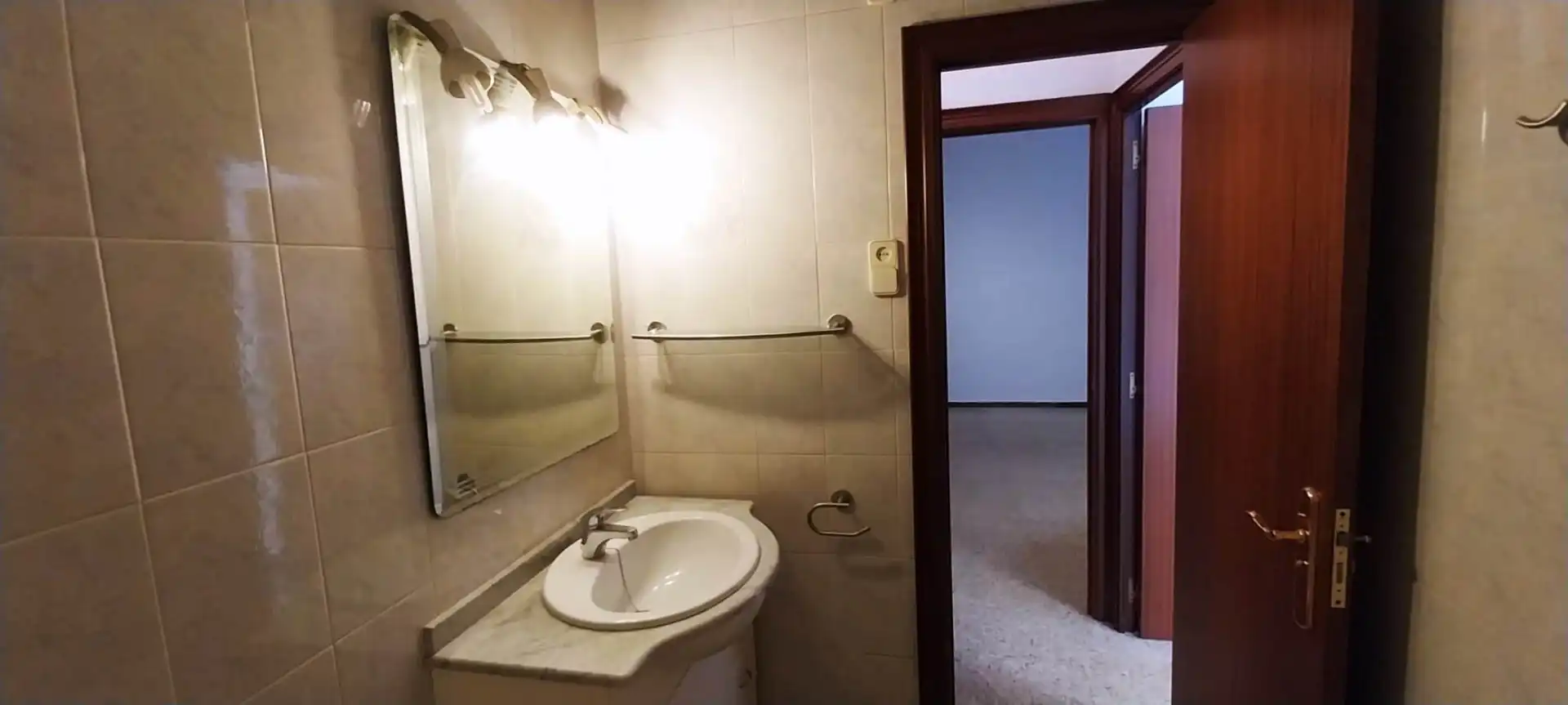 Bany de Oficina en venda en Barcelona