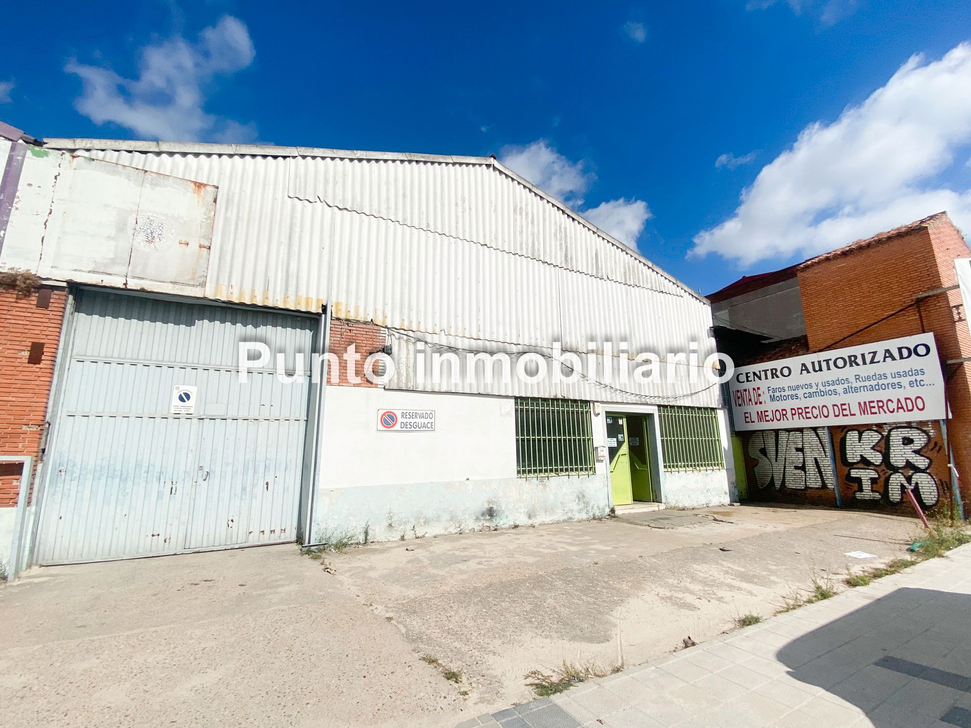 Vista exterior de Nau industrial de lloguer en Valladolid Capital