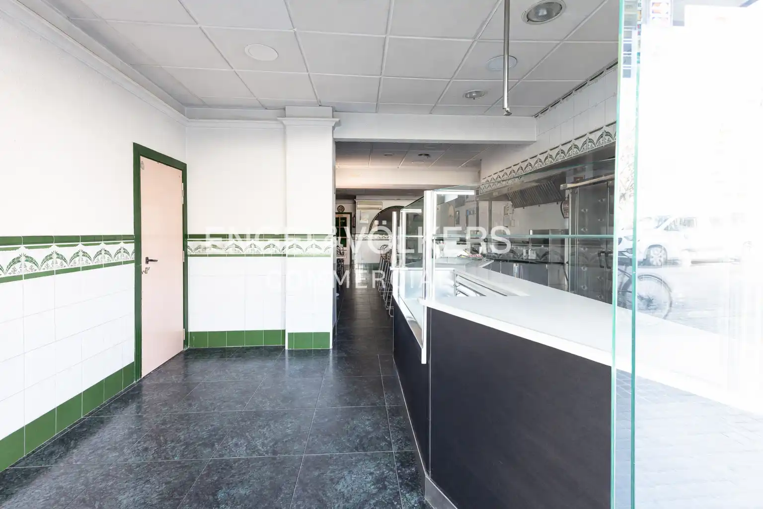 Local comercial en venda a Zona Alta, imagen 2