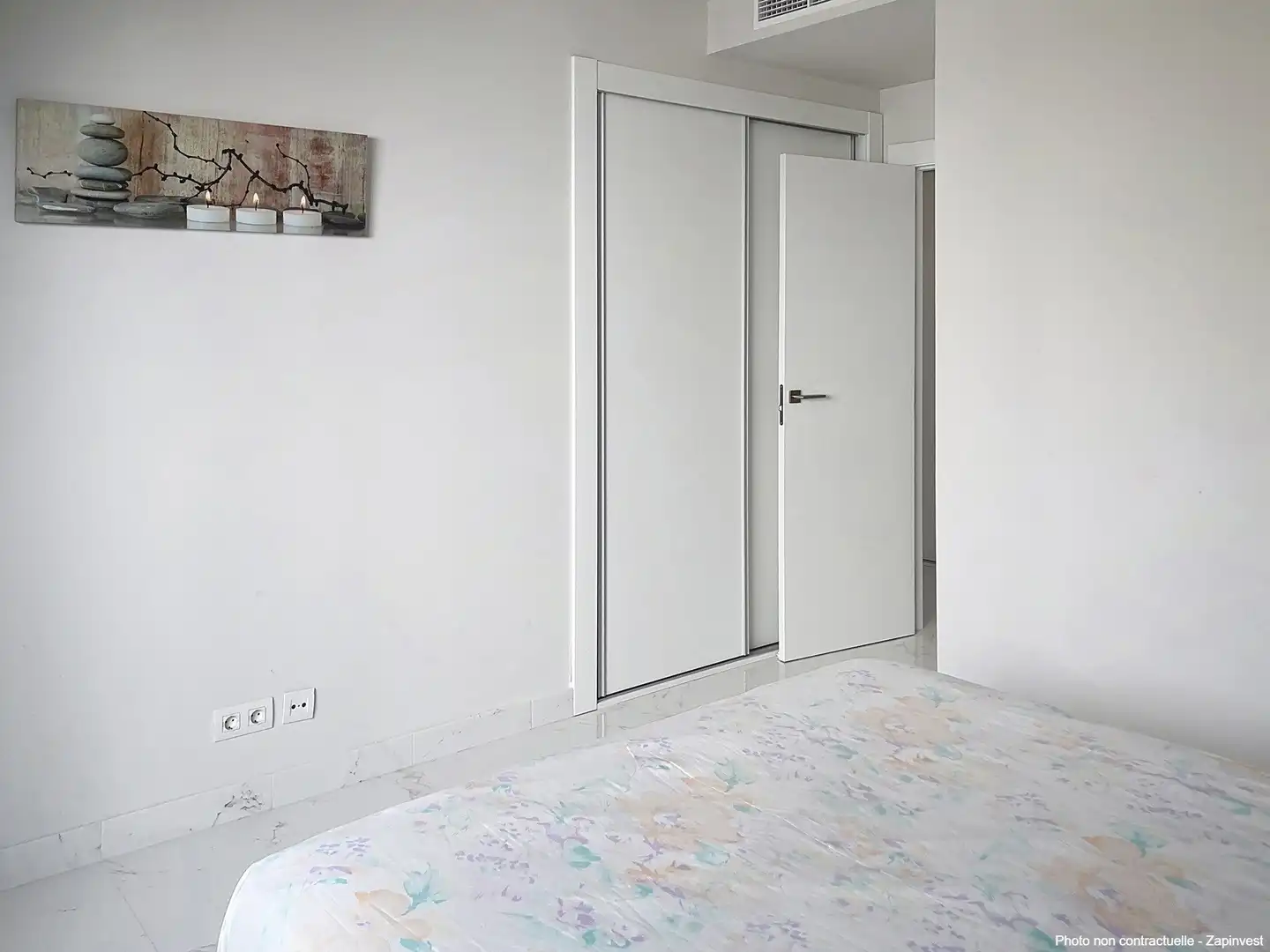 Habitación de Planta baja en venta en Casares con Aire acondicionado, Terraza y Piscina