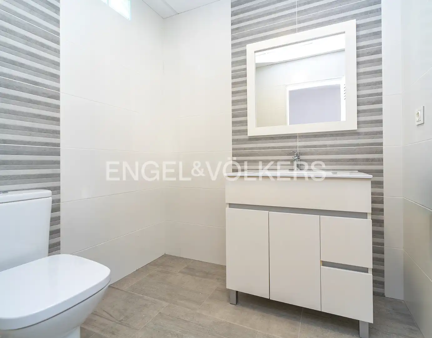 Baño de Casa o chalet en venta en Santa Pola con Aire acondicionado, Calefacción y Jardín privado