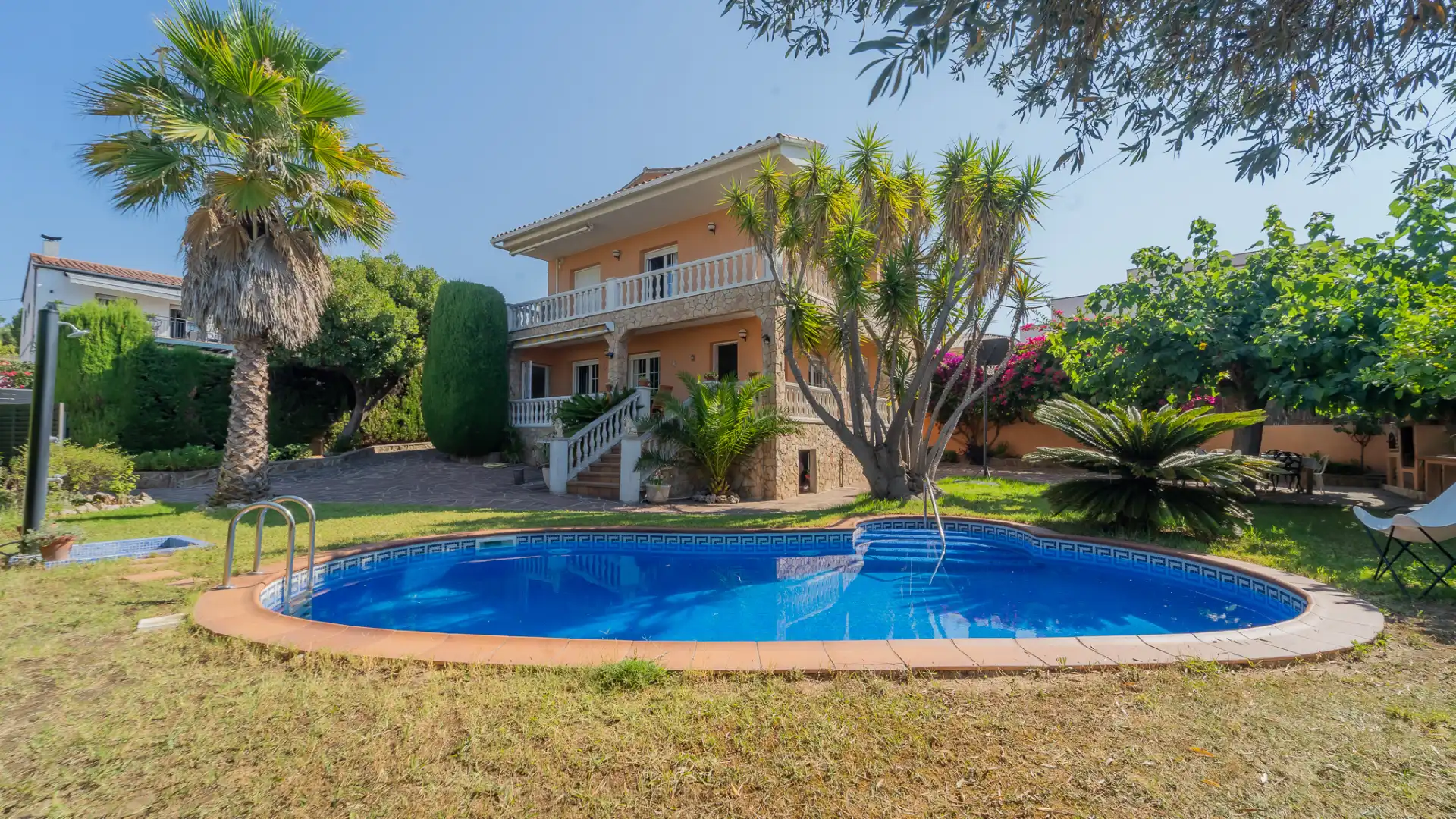 Exterior view of Houses for sale in Pineda de Mar  with Heating, Private garden and Terrace