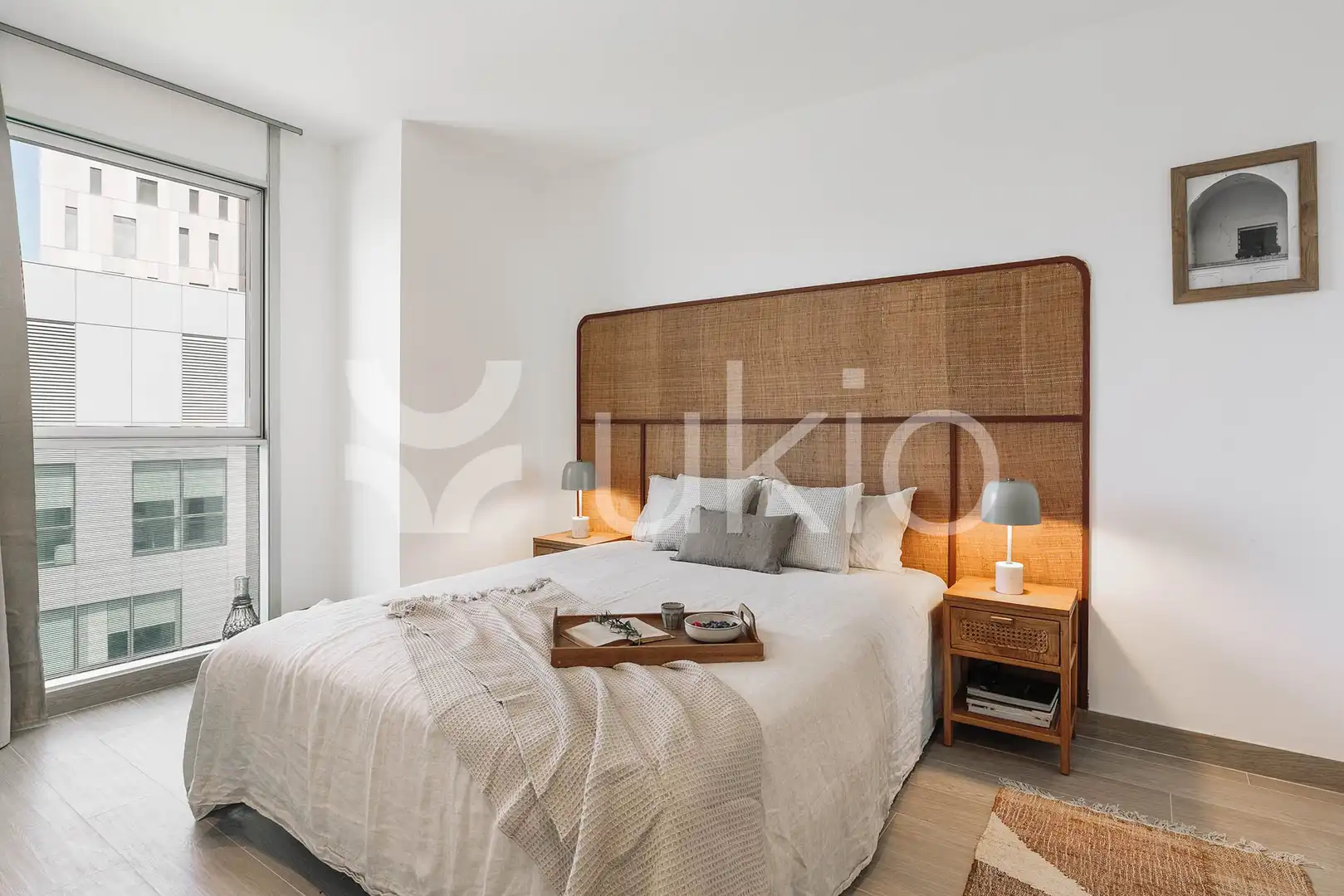Dormitori de Apartament de lloguer en Barcelona amb Aire condicionat, Calefacció i Moblat
