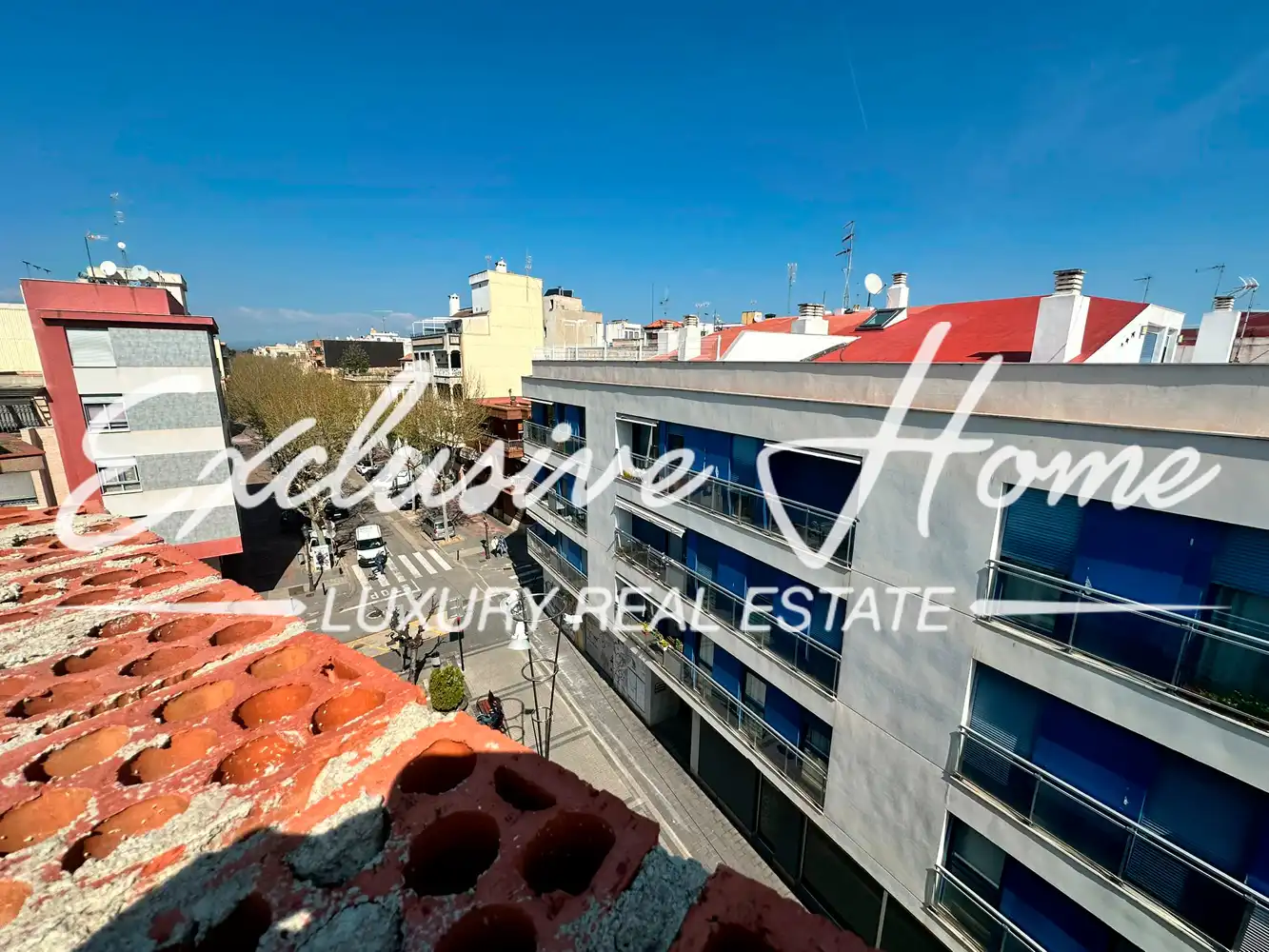 Vista exterior de Edificio en venta en Benicarló