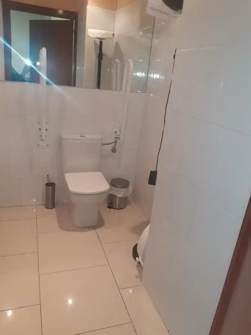Badezimmer von Büro zur Miete in Buenavista