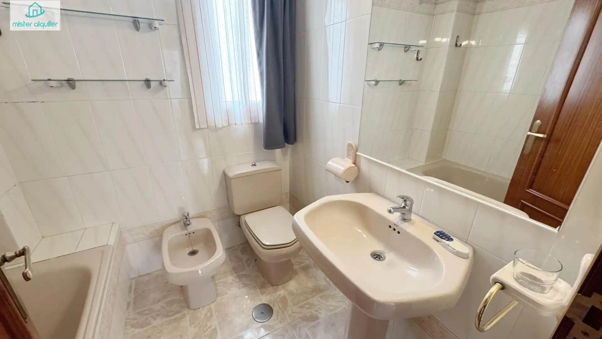 Bany de Apartament en venda en San Vicente del Raspeig / Sant Vicent del Raspeig amb Aire condicionat, Calefacció i Terrassa