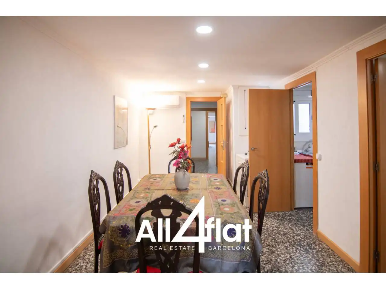 Dining room of Flat for rent in Barcelona  with Air Conditioner, Heating and Furnished
