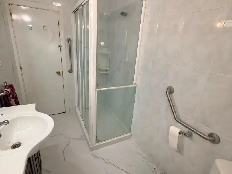 Baño de Piso en venta en Santander