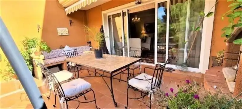 Adossat amb piscina en venda a Escandinavia - Cautivador, imagen 3