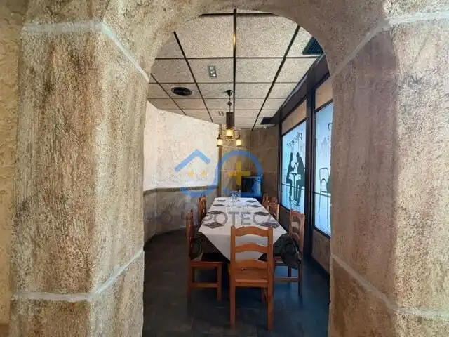 Local comercial en traspaso en Yuncos, imagen 2