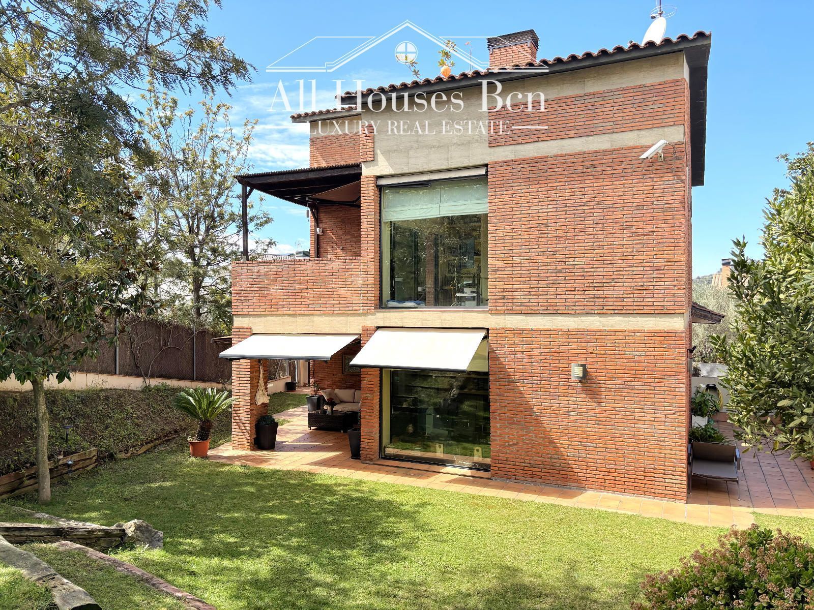 Garden of House or chalet for sale in Sant Just Desvern  with Air Conditioner, Heating and Parquet flooring