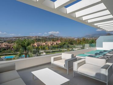 Apartamento con piscina en venta en Estepona Pueblo