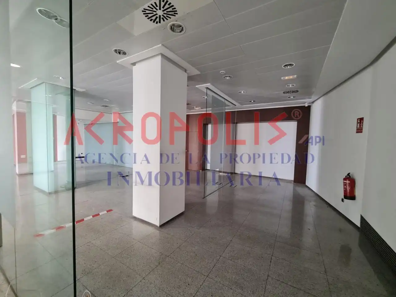 Local comercial en venda a Avenida Portugal 13 24009 Leon, imagen 6