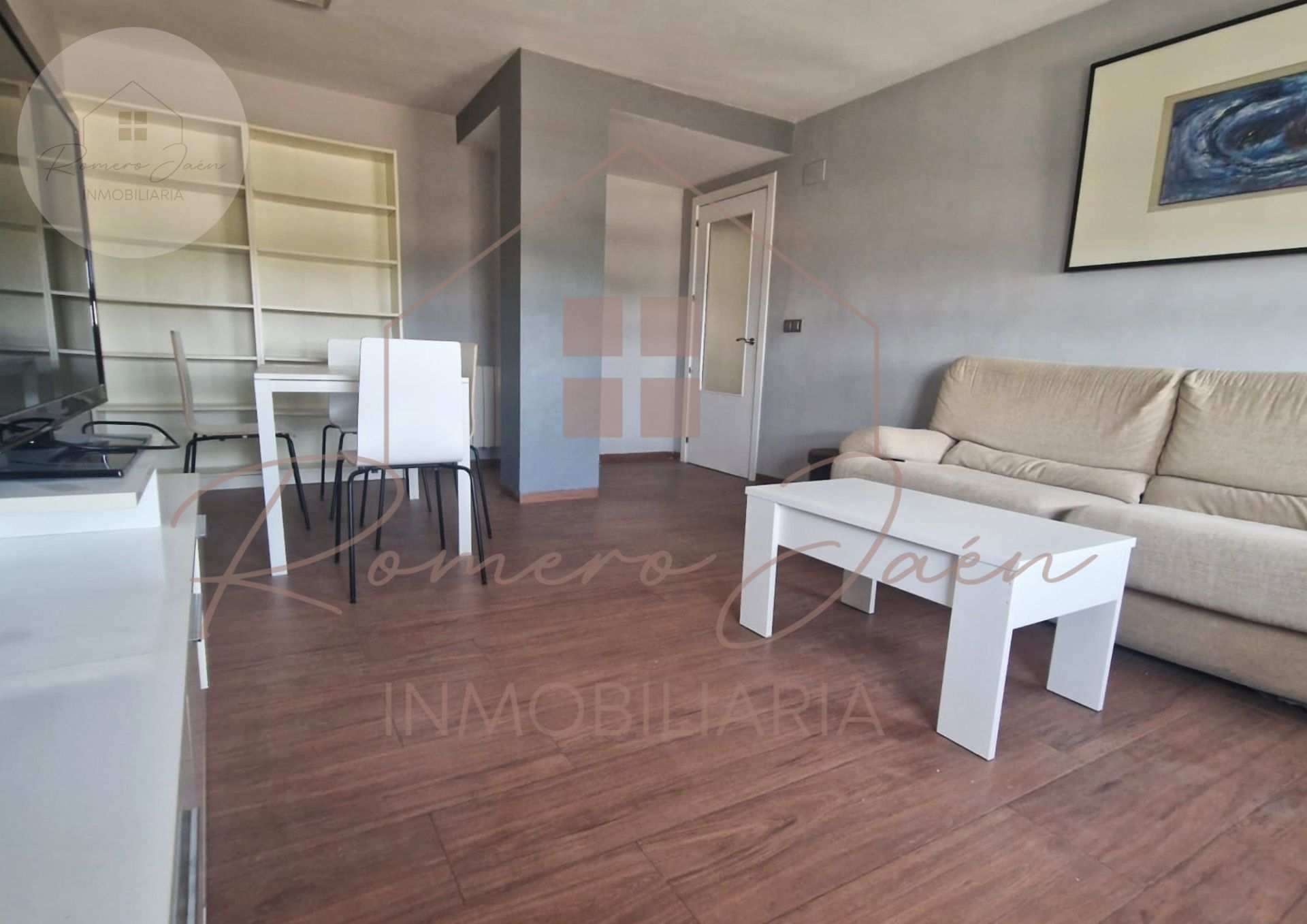 Sala de estar de Piso de alquiler en  Jaén Capital con Aire acondicionado, Calefacción y Amueblado