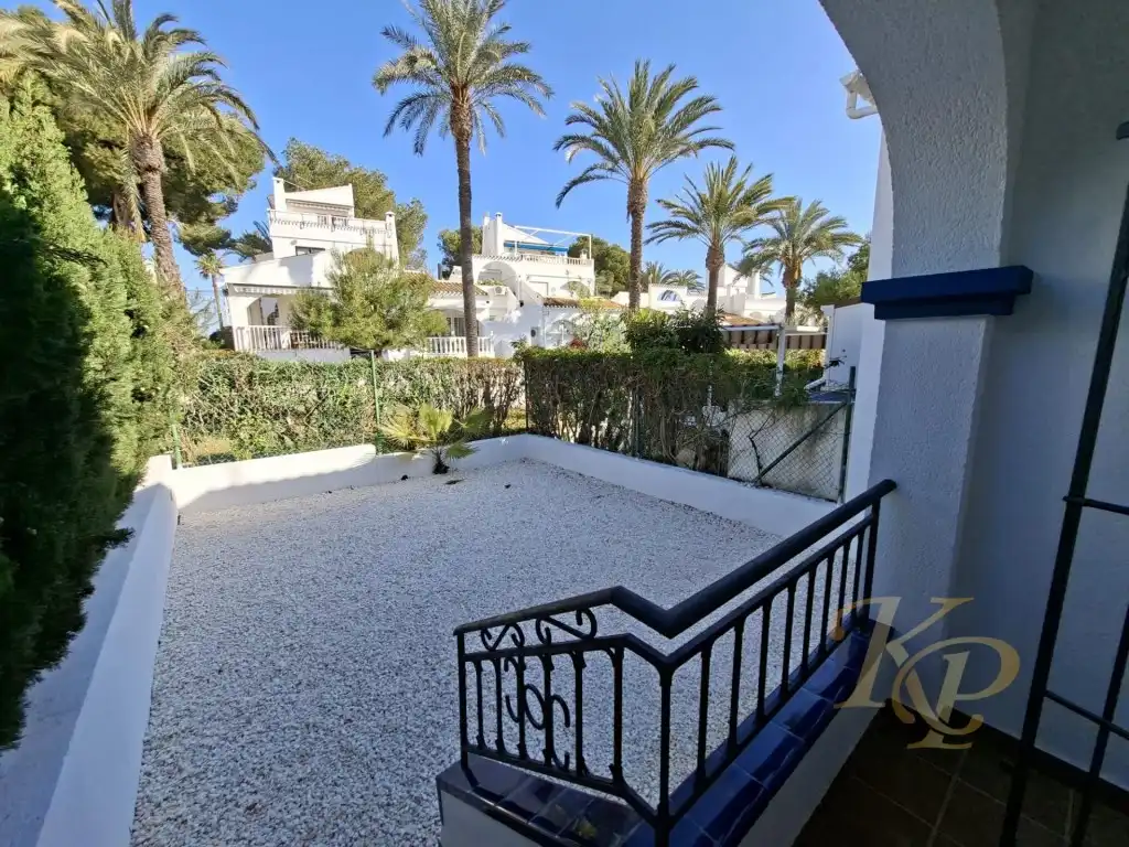 Bungalow amb piscina en venda a Calle Magallanes, imagen 3