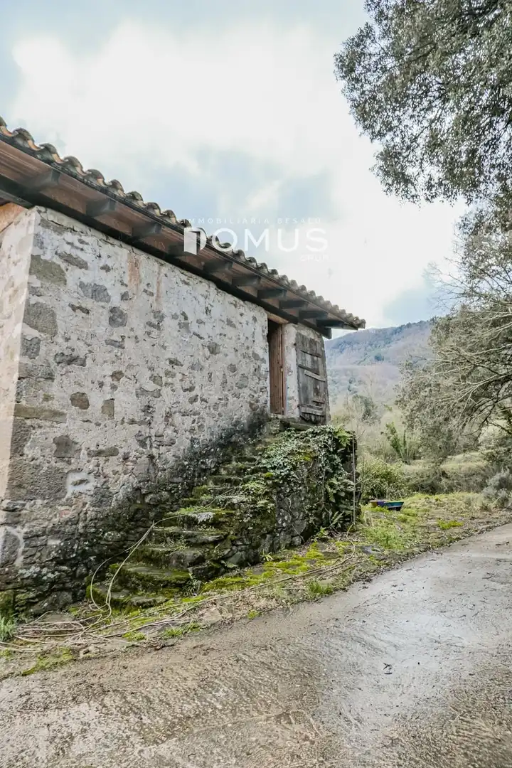 Vista exterior de Finca rústica en venta en Santa Pau con Calefacción, Parquet y Piscina