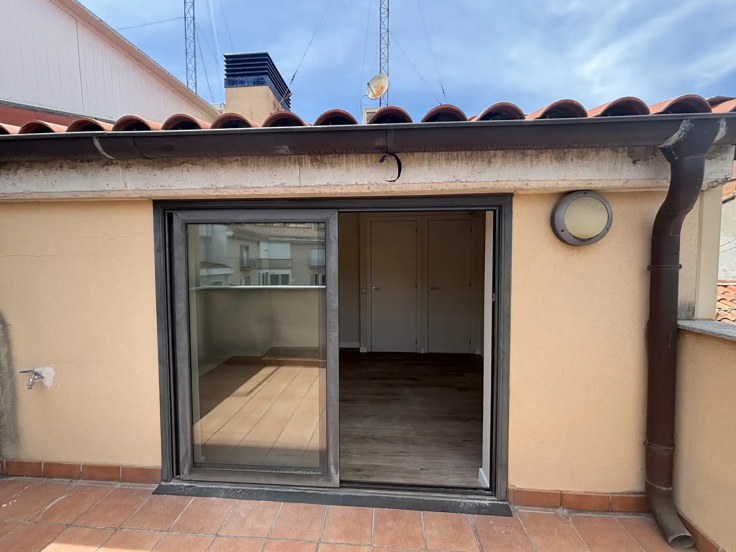 Duplexes for rent in Carrer de Monterols, Creu Alta