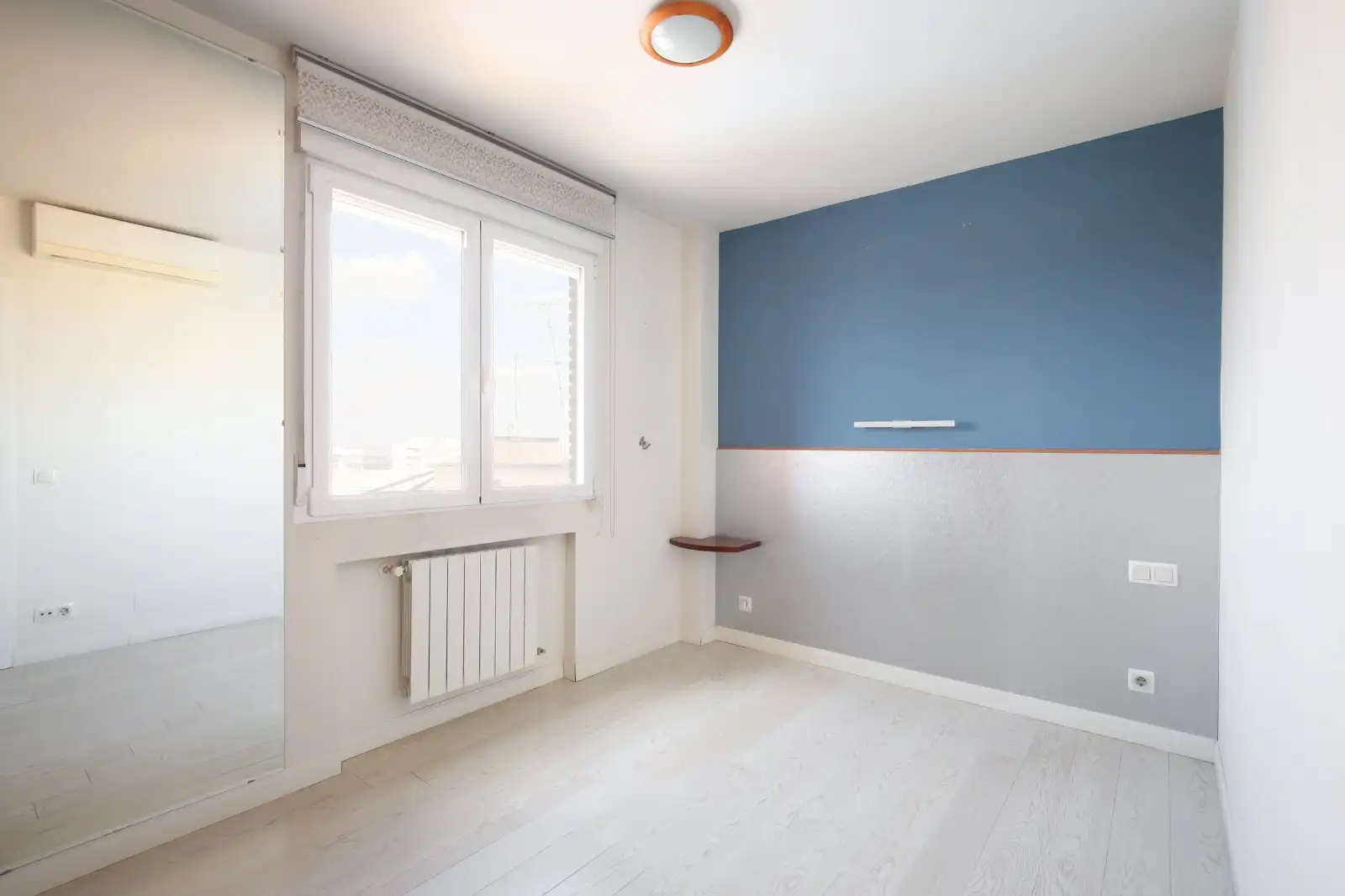 Habitación de Ático en venta en Madrid con Calefacción, Jardín privado y Terraza