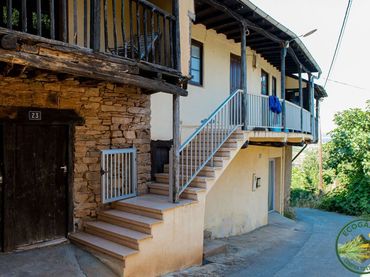 Chalet en venta en Corullón