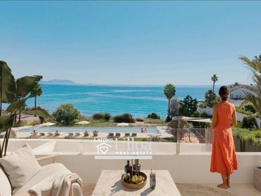 Maison mitoyenne avec piscine à vendre à Pueblo Español - Coveta Fumá