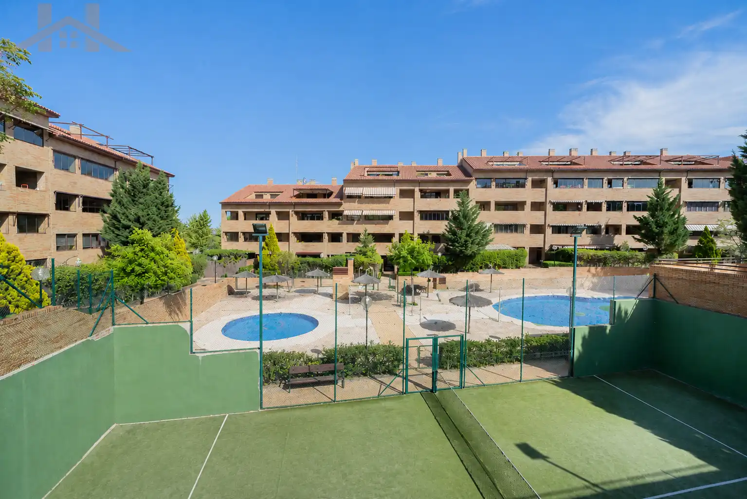 Swimming pool of Flat for sale in Navalcarnero  with Air Conditioner, Heating and Parquet flooring