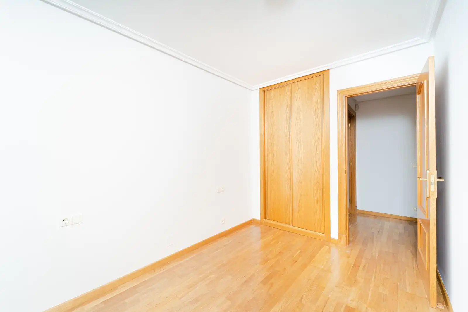 Schlafzimmer von Wohnung zum Verkauf in Oviedo  mit Abstellraum