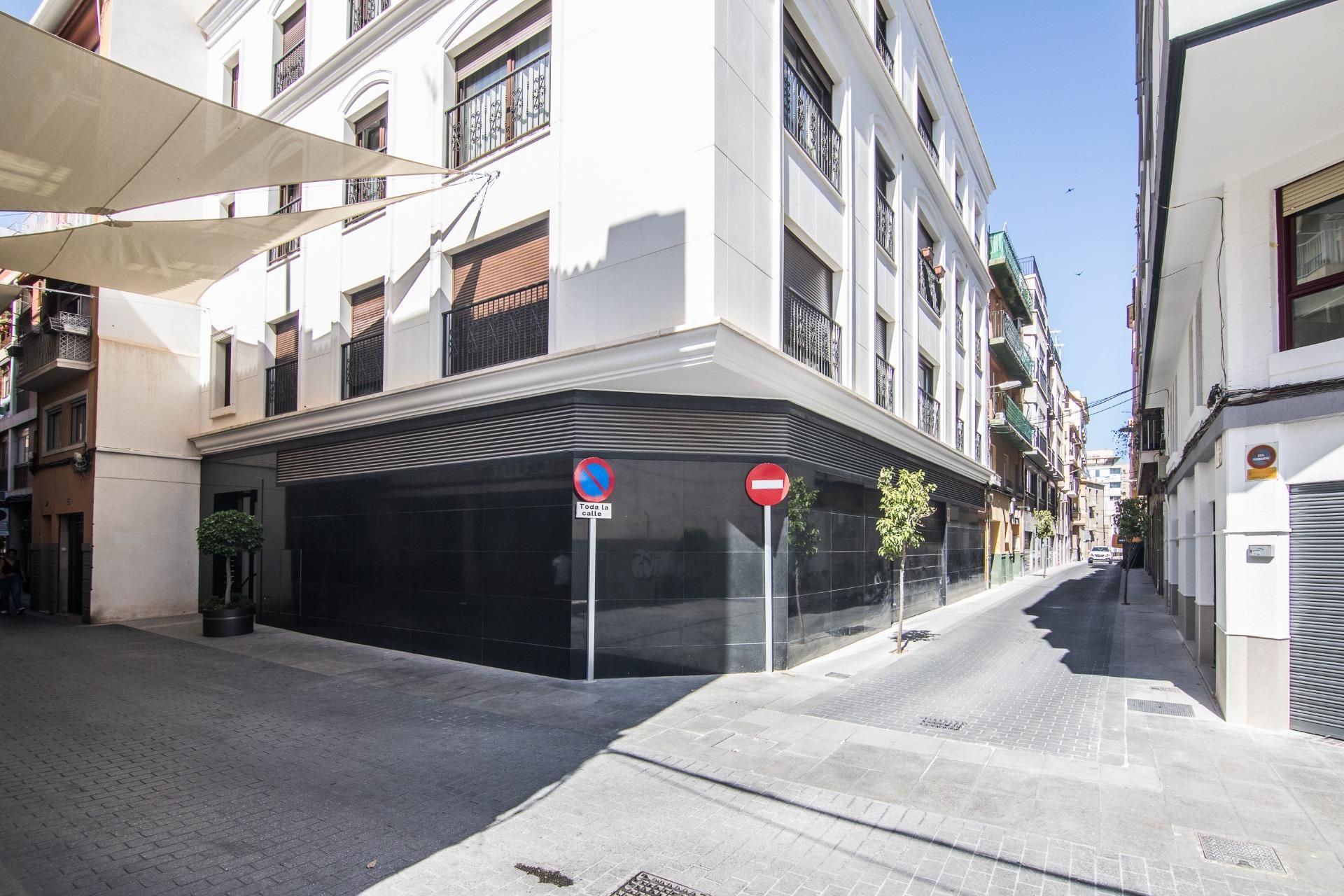 Exterior view of Flat to rent in Elche / Elx  with Air Conditioner, Heating and Storage room