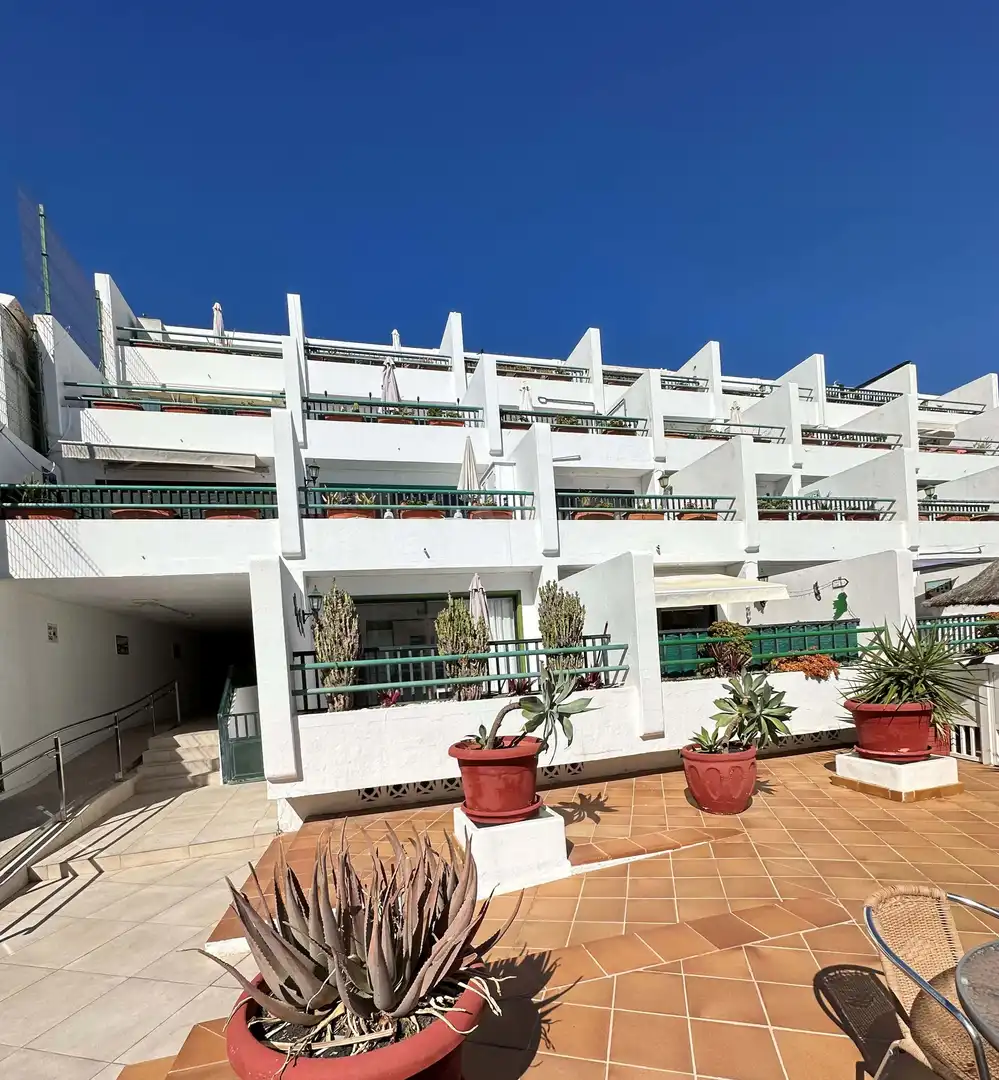Vista exterior de Piso en venta en Tías con Calefacción y Terraza