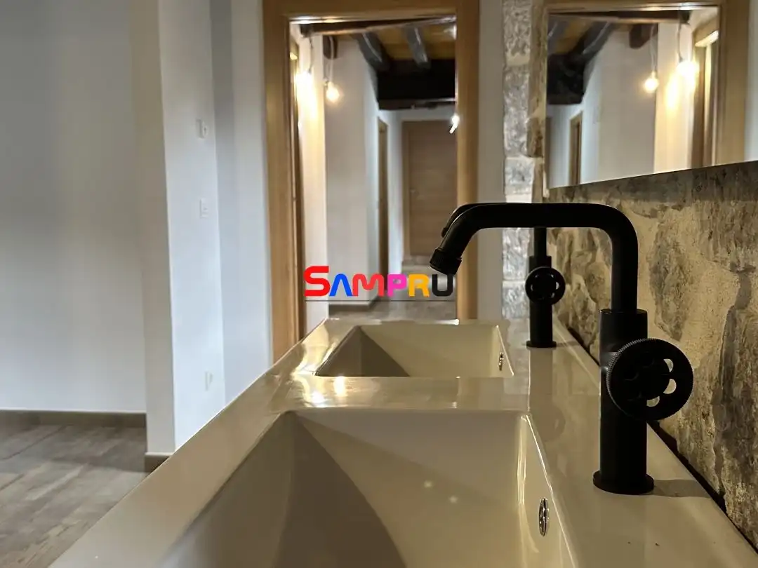 Bany de Casa o xalet en venda en Leintz-Gatzaga