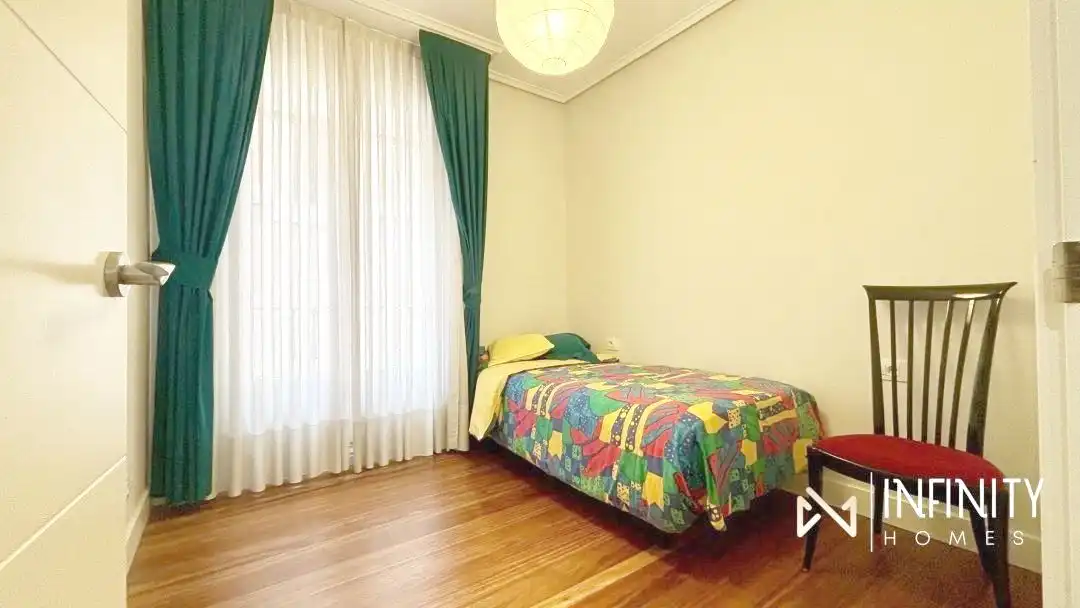 Flat with terrace to rent in Kale Barria, imagen 14