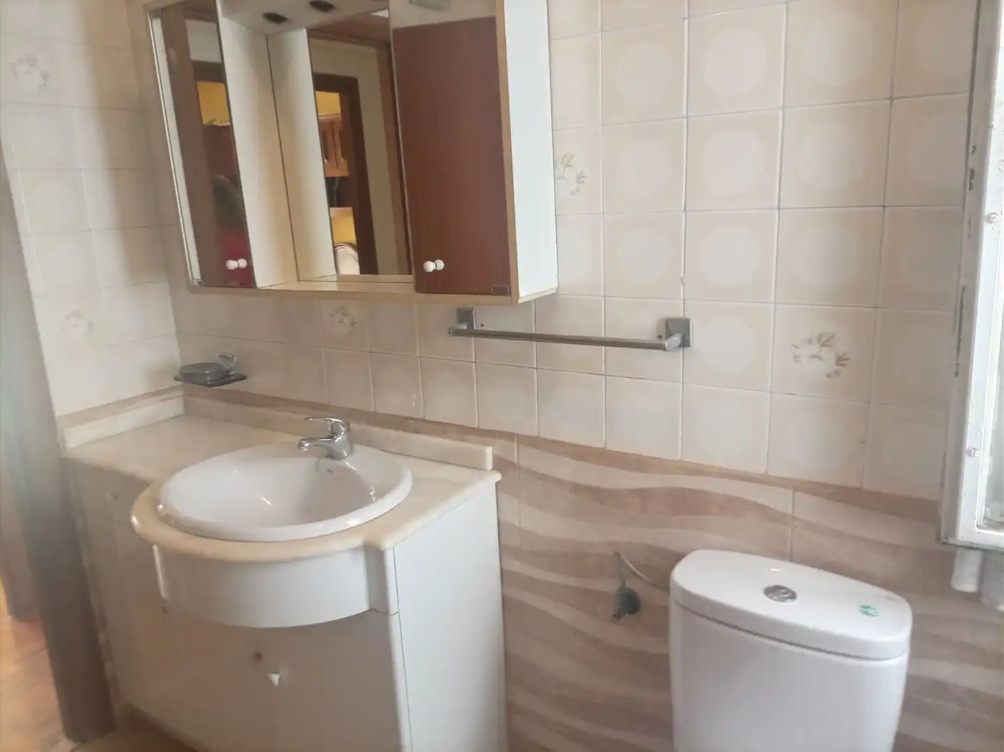 Bathroom of Flat for sale in Gijón   with Heating, Storage room and Swimming Pool