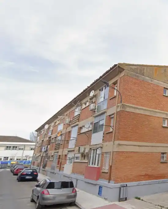 Pis amb terrassa en venda a Calle Boalares 4