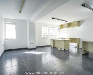 Office for sale in Carballo