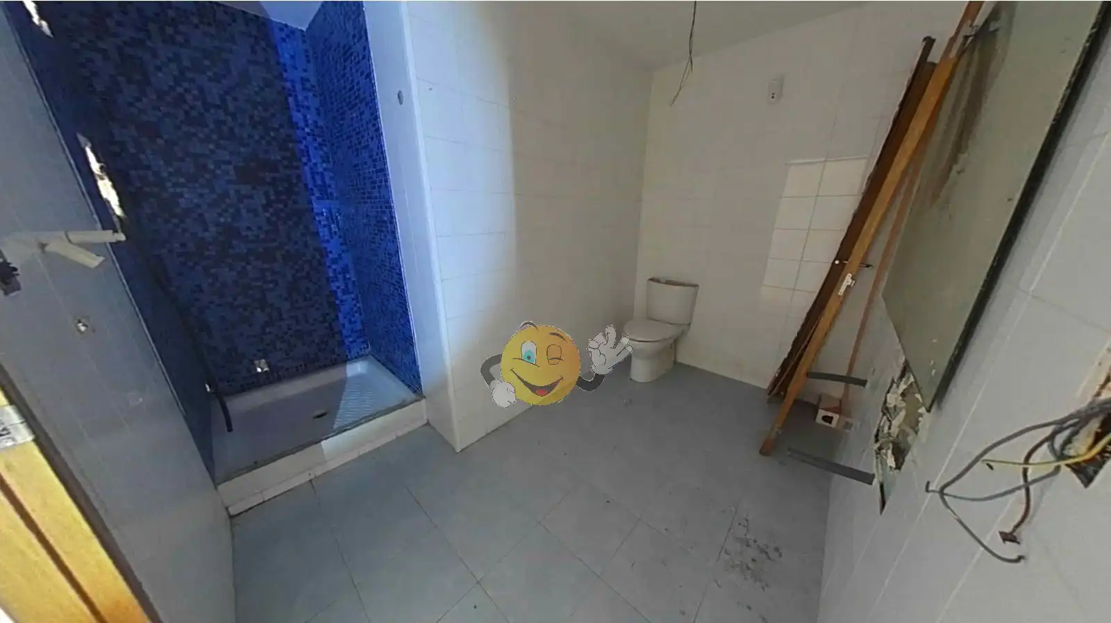 Bathroom of Flat for sale in Terrassa  with Parquet flooring