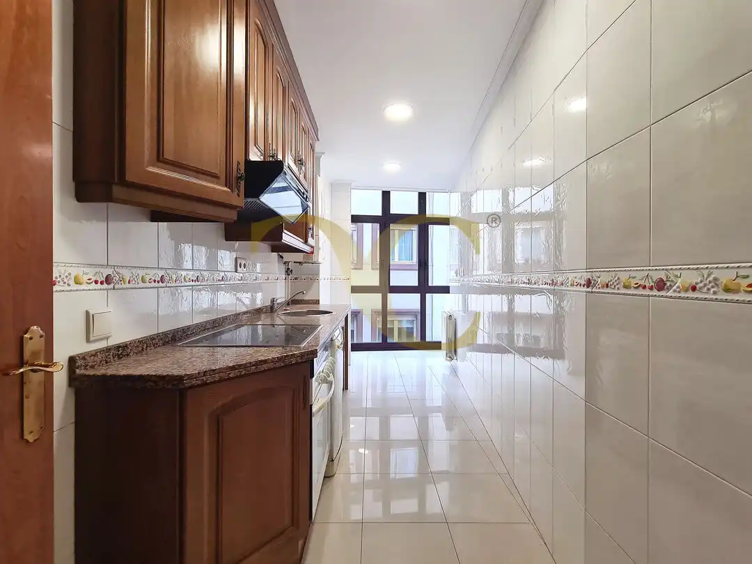 Kitchen of Flat for sale in Gijón   with Heating
