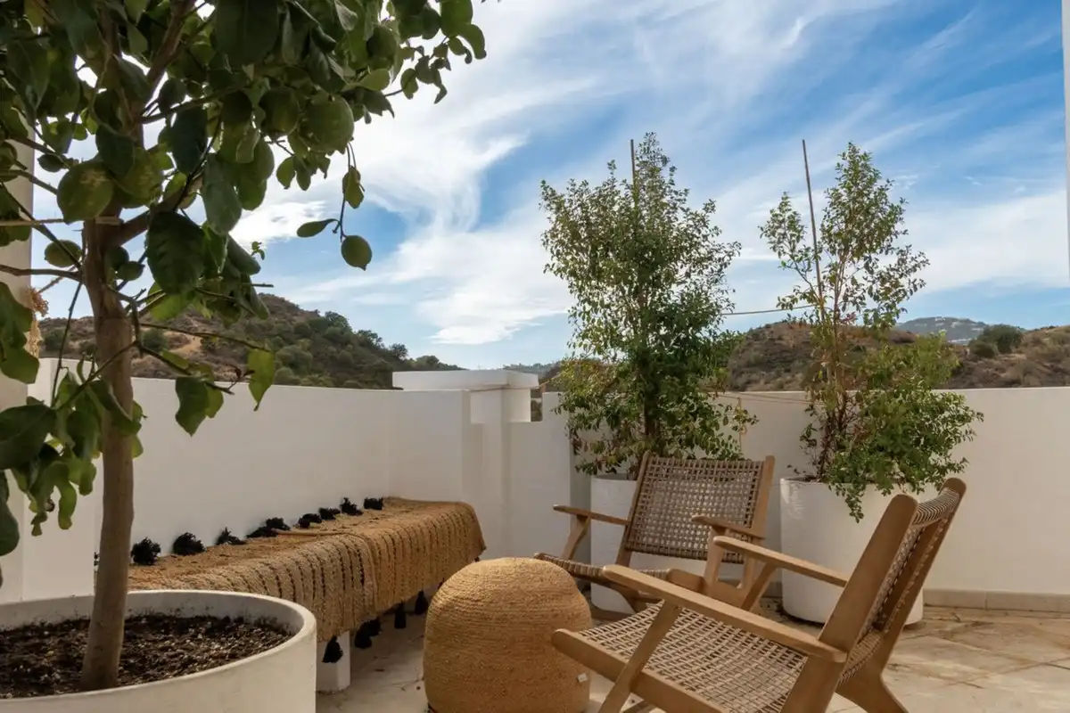 Terrasse von Maisonette zur Miete in Marbella mit Klimaanlage, Terrasse und Abstellraum