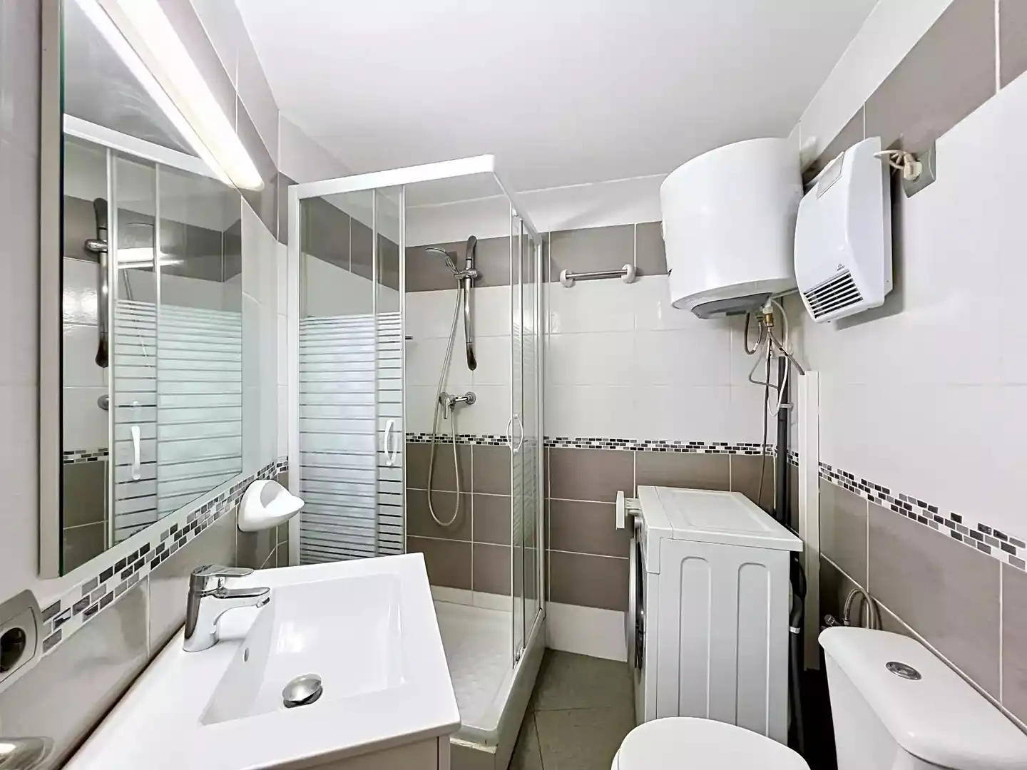 Appartement compact avec ascenseur à vendre à passatge delta muga 11, imagen 18