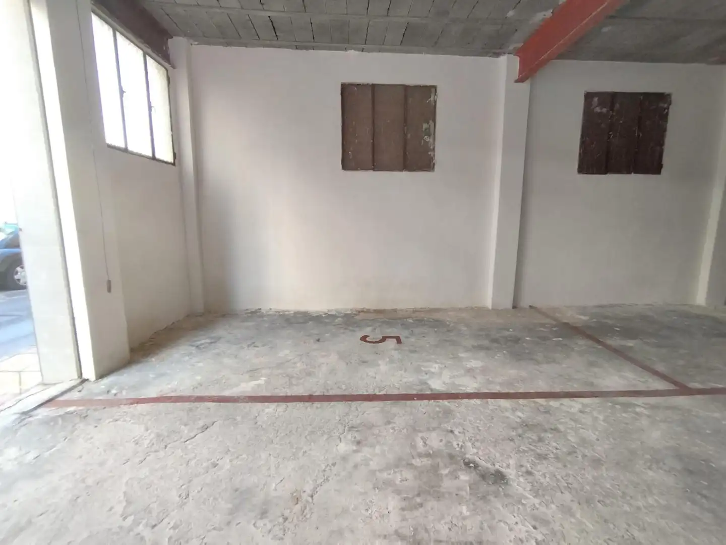 Garage for rent in Juan de Borbón