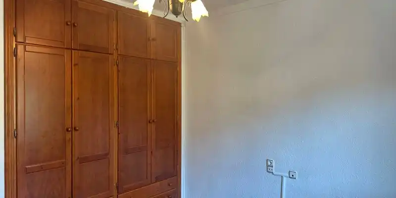 Dormitori de Casa adosada en venda en Villanueva del Trabuco amb Aire condicionat, Terrassa i Traster