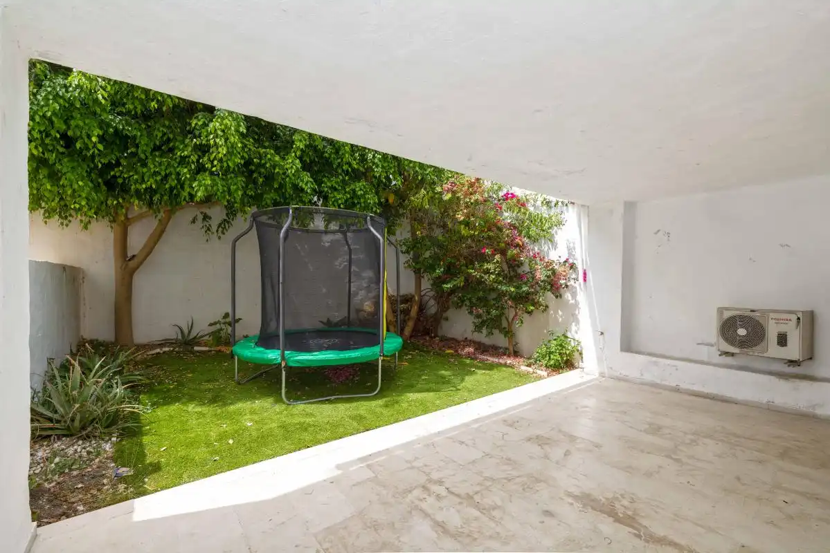 Jardí de Dúplex en venda en Marbella amb Aire condicionat, Calefacció i Terrassa