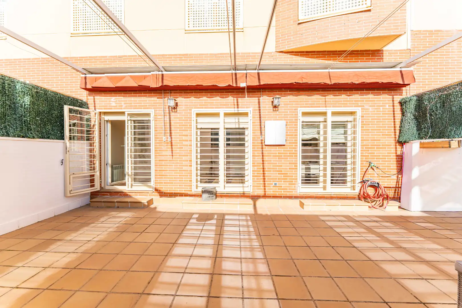 Terrace of Ground floor for sale in Arroyomolinos (Madrid)  with Air Conditioner, Heating and Private garden