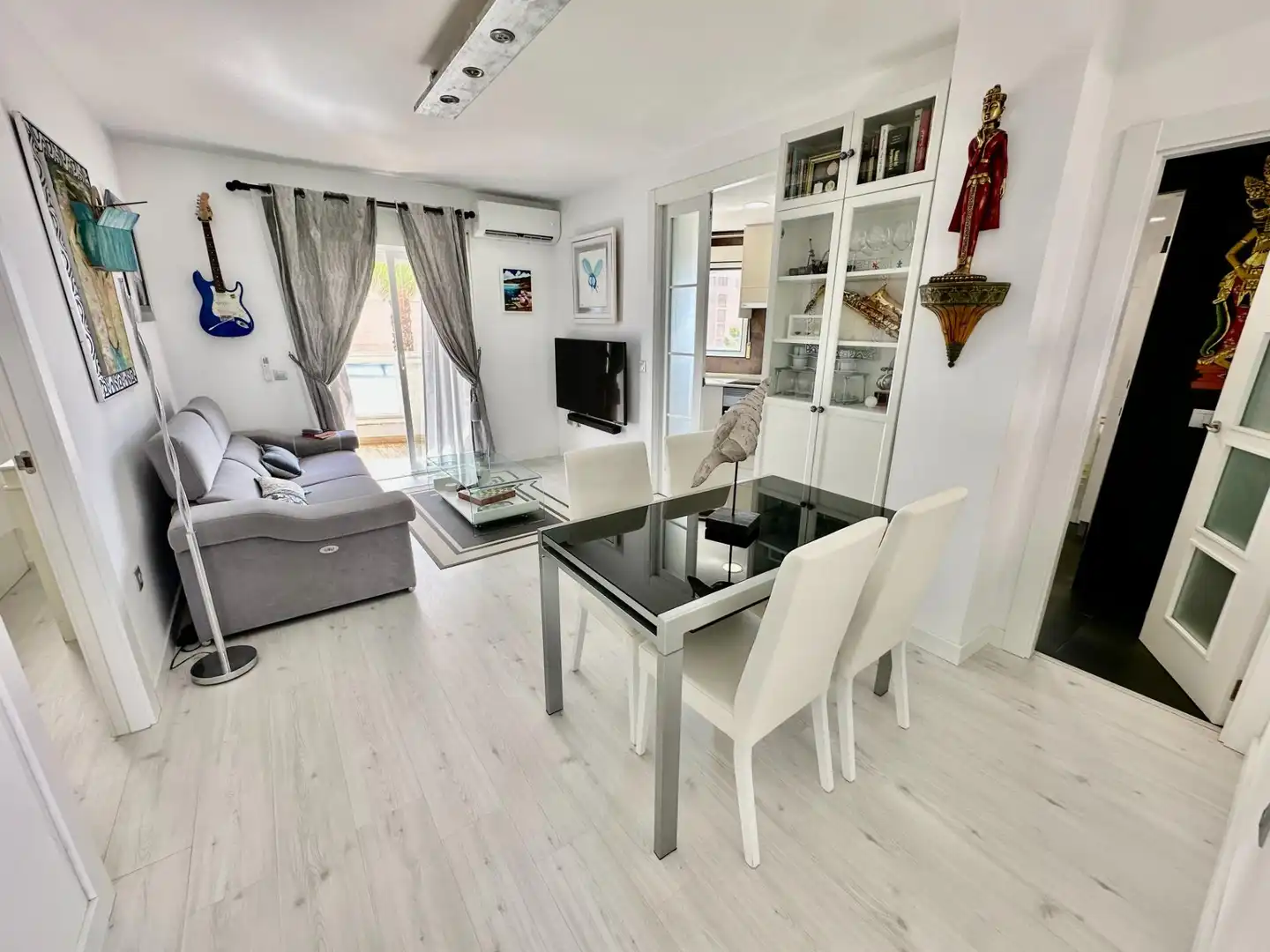 Living room of Flat for sale in Elche / Elx  with Air Conditioner, Heating and Private garden