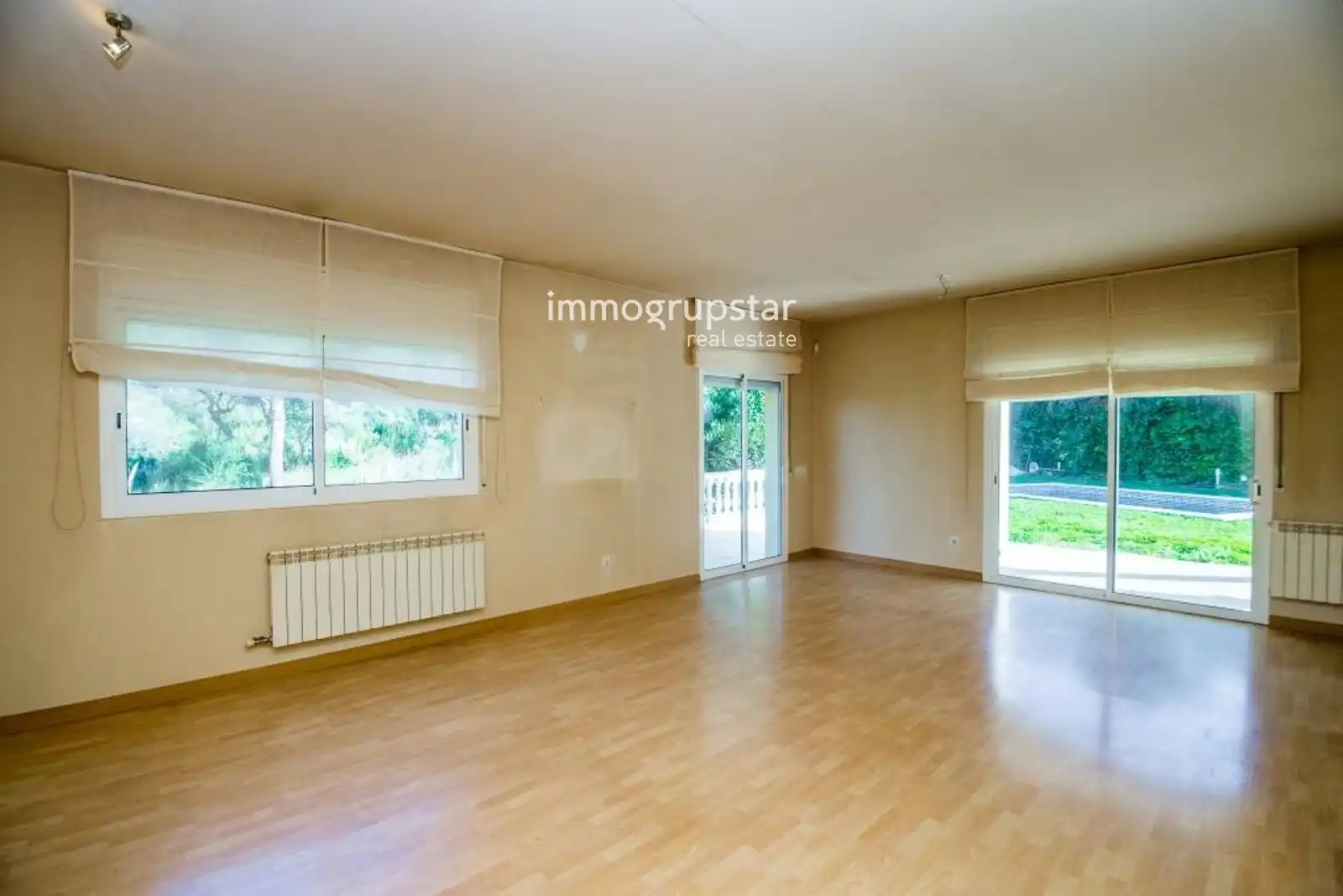 Sala d'estar de Casa o xalet en venda en Calonge i Sant Antoni amb Calefacció, Terrassa i Traster