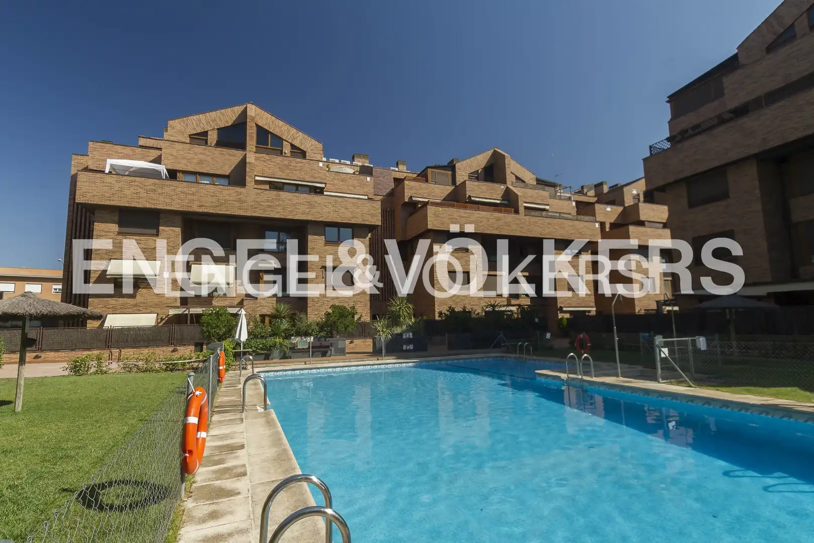 Exterior view of Flat for rent in Madrid  with Air Conditioner, Heating and Parquet flooring