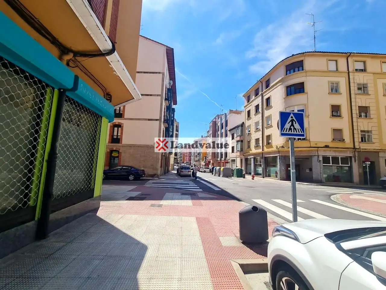 Außenansicht von Residential zum Verkauf in Miranda de Ebro