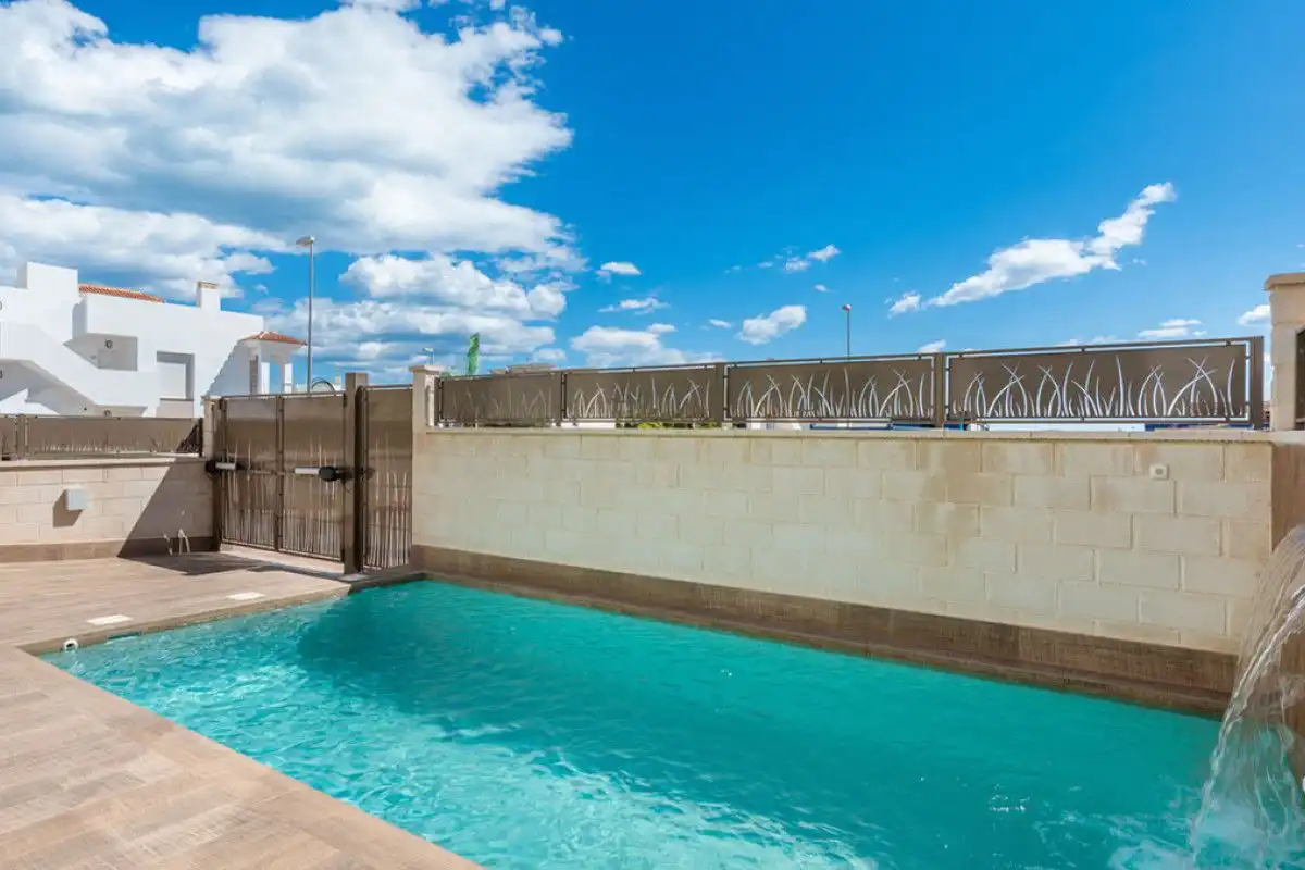 Chalet con piscina en venta en Los Montesinos, imagen 17