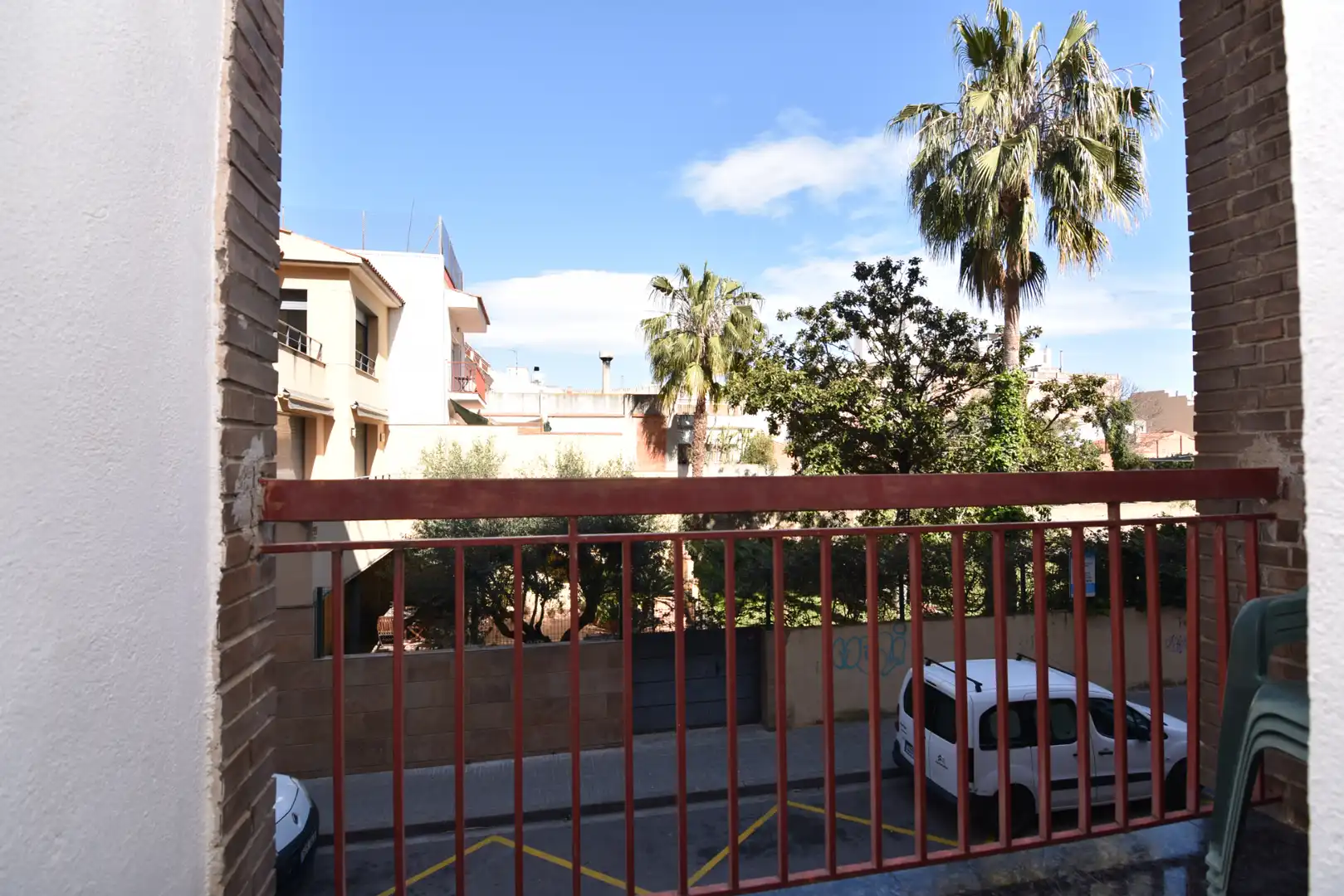 Flat with terrace for sale in Carrer Moragas i Barret, imagen 3
